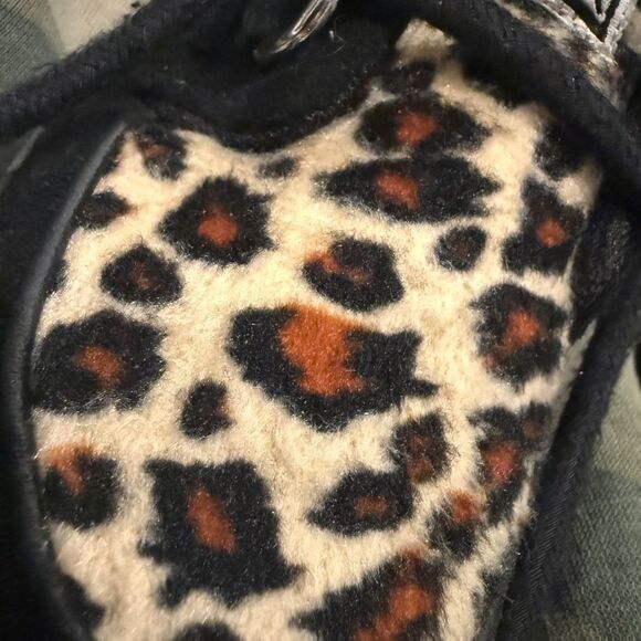 TUK toddler creepers. Kids size 10. leopard - Picture 6 of 6